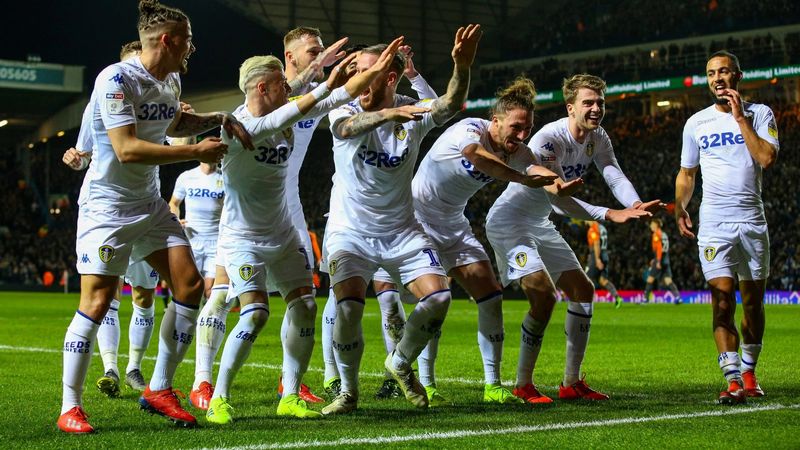 Leeds United đang hướng đến mục tiêu thăng hạng trở lại giải Ngoại hạng Anh sau khi xuống hạng vào mùa giải trước.