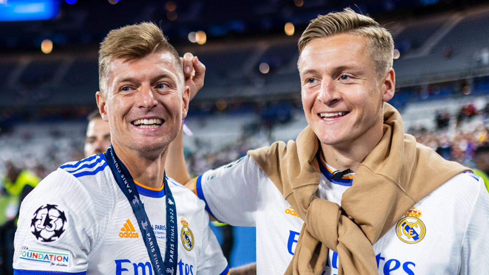 Những cặp anh em nổi tiếng trong lịch sử bóng đá – Toni và Felix Kroos